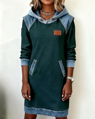 Robe à capuche avec empiècements denim