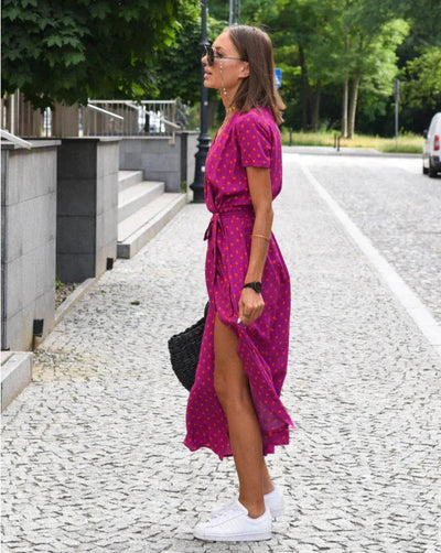 Barbara | Robe midi croisée au style vibrant