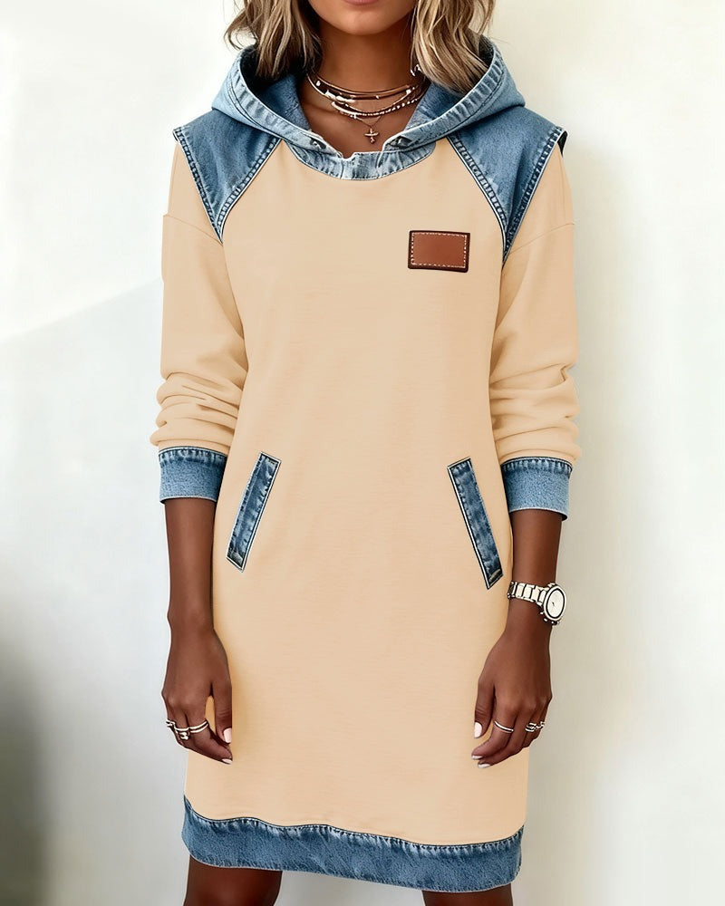 Robe à capuche avec empiècements denim