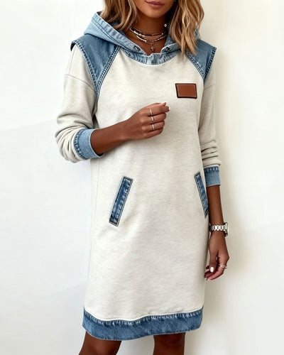 Robe à capuche avec empiècements denim