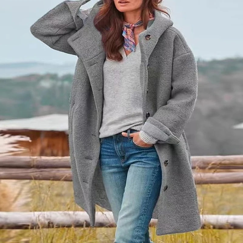 SeravaParis™ | Manteau long à capuche femme avec boutonnage frontal