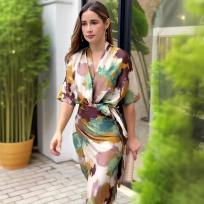 Stefka | Robe élégante à imprimé abstrait, type wrap pour femmes