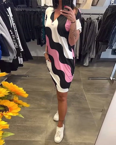 Karina | Robe à imprimé de vagues et décolleté en V