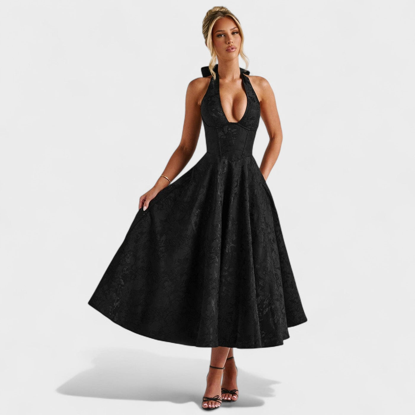 Effie – Robe Midi Texturée avec Décolleté Halter