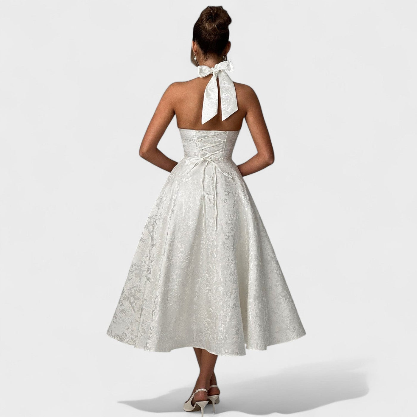 Effie – Robe Midi Texturée avec Décolleté Halter