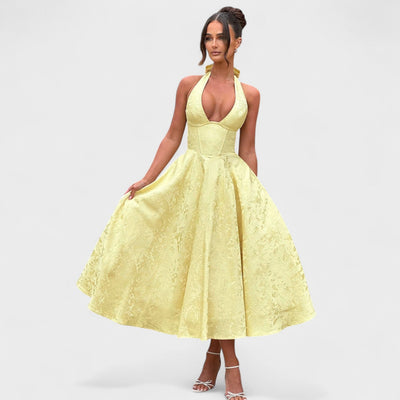 Effie – Robe Midi Texturée avec Décolleté Halter