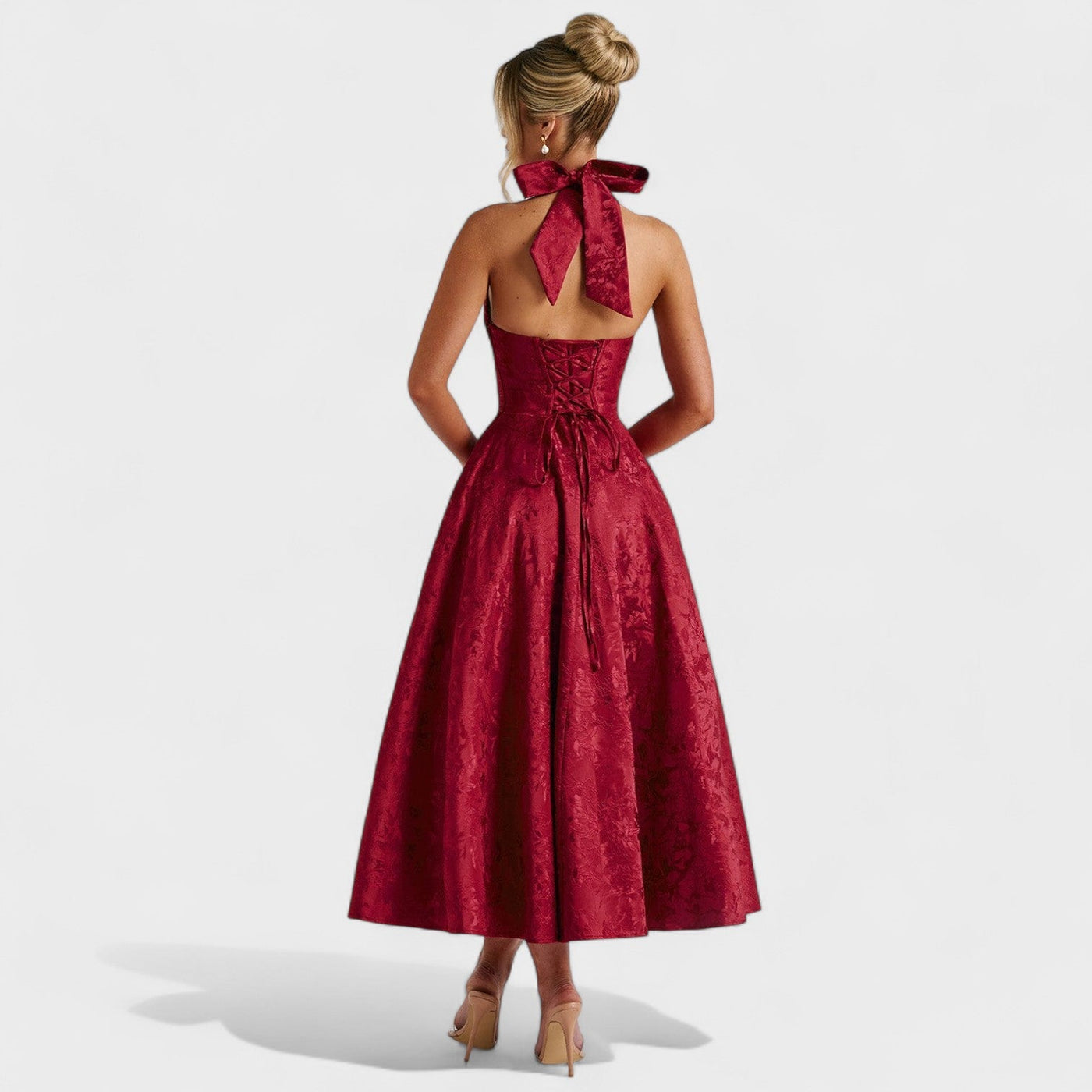 Effie – Robe Midi Texturée avec Décolleté Halter