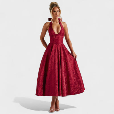 Effie – Robe Midi Texturée avec Décolleté Halter