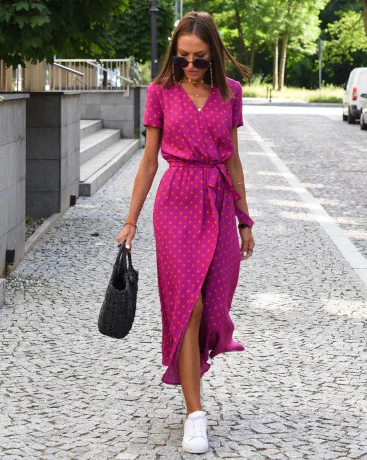 Barbara | Robe midi croisée au style vibrant