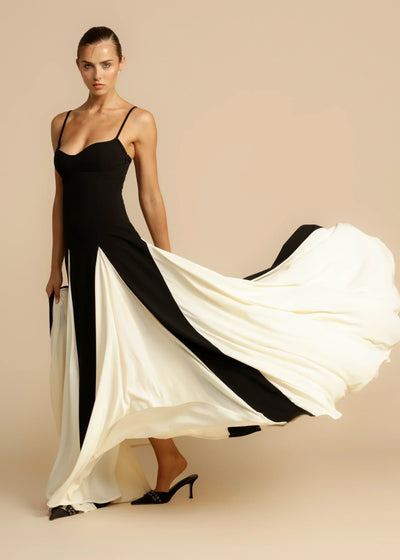 Celina | Robe maxi intemporelle en noir et ivoire
